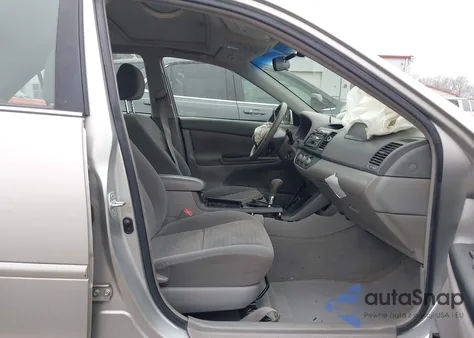 2005 Toyota Camry Le from USA, damaged, VIN 4T1BE32K45U608870